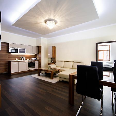 Aplend City Apartments Na Vrsku Bratislava Exteriör bild