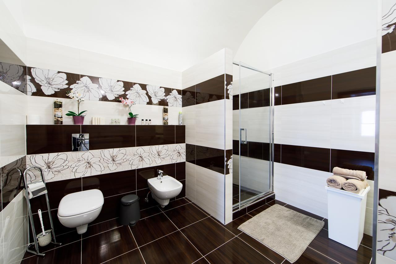 Aplend City Apartments Na Vrsku Bratislava Exteriör bild