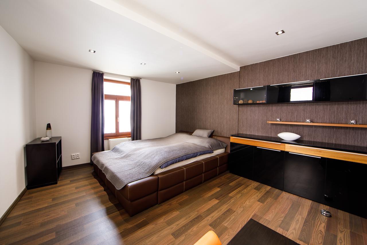 Aplend City Apartments Na Vrsku Bratislava Exteriör bild